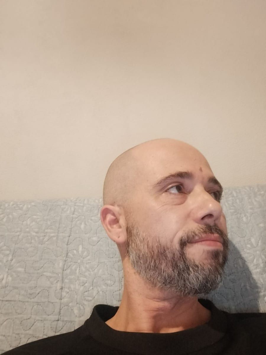 Profil von Hossin